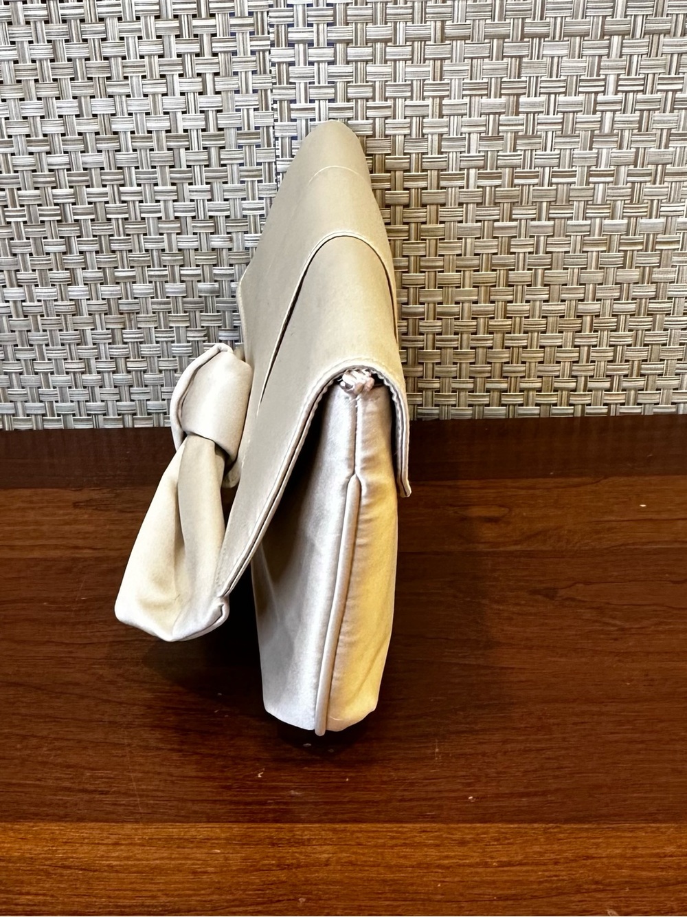 🌟HP🌟1990s Kate Landry Cream Satin Evening Clutch Statement Bow & Braided Strap - Picture 7 of 14